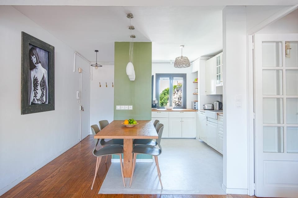 Kitchen or kitchenette, minibar, pet friendly, stove