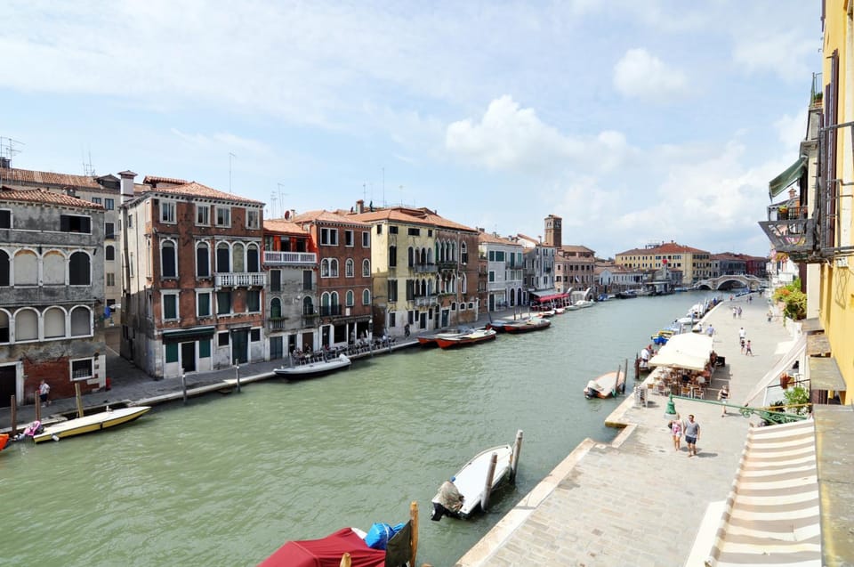 Neighbourhood, River view