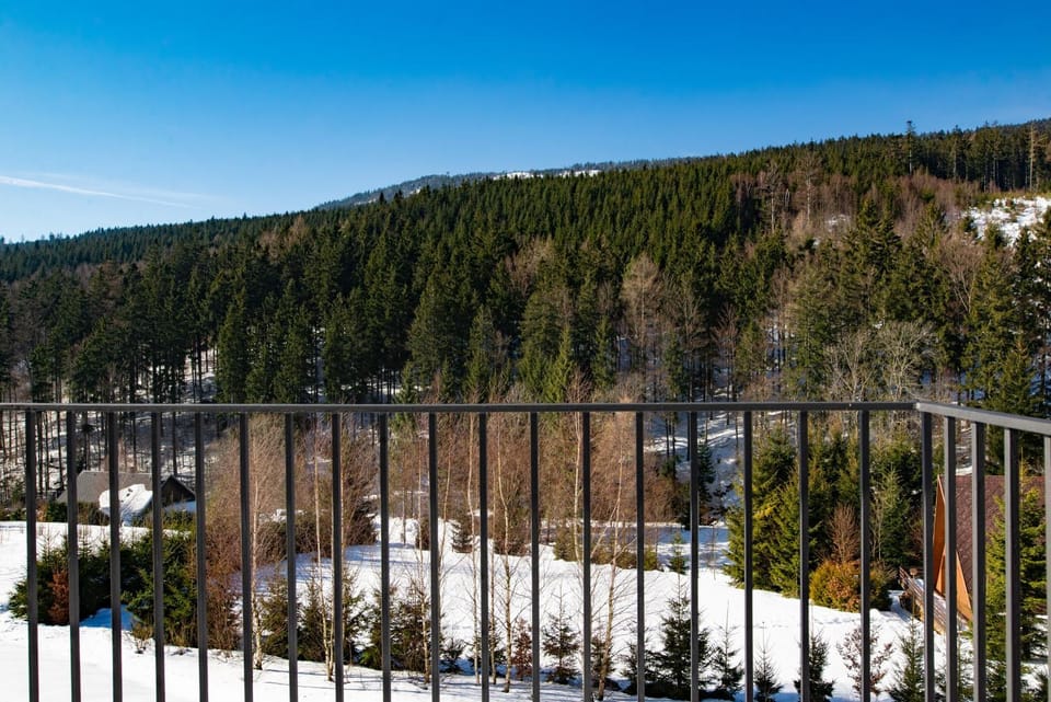 View (from property/room), Balcony/Terrace, Mountain view