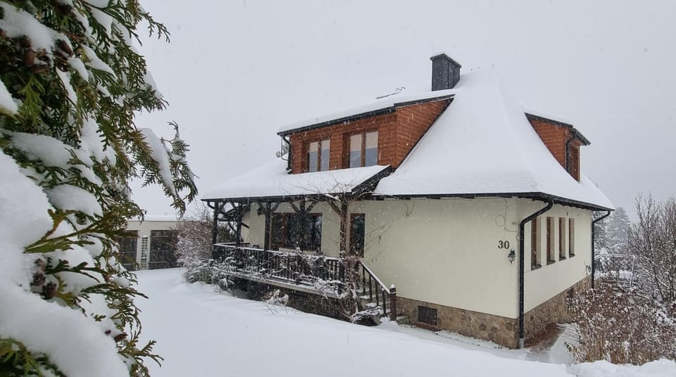 Property building, Winter
