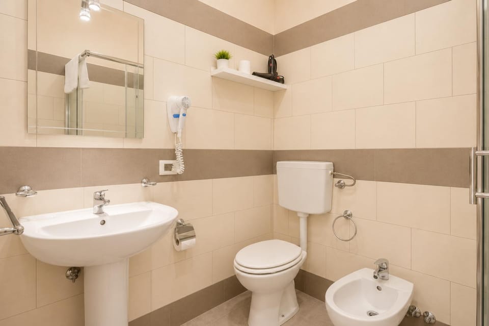 Shower, Toilet, Bathroom, bidet