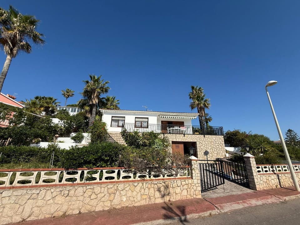 Chalet Grecia Inmomart House in Peniscola