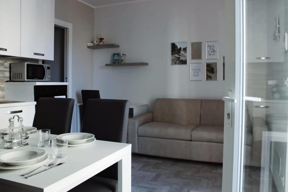 GF Holiday Suite 2 Apartment in Varazze