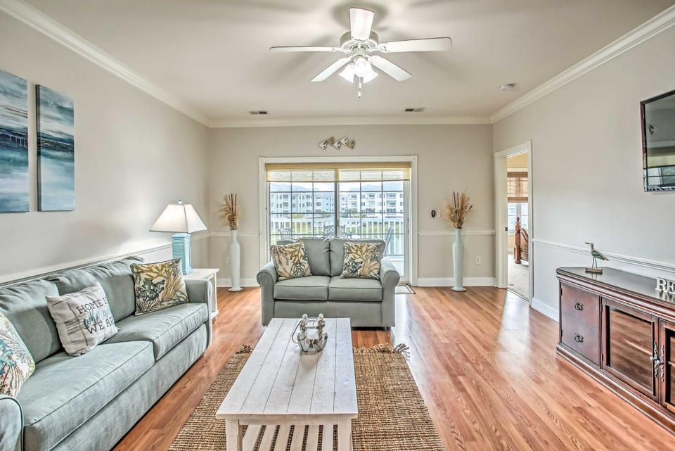Magnolia Pointe Condo with Community Pool & More! House in Myrtle Beach