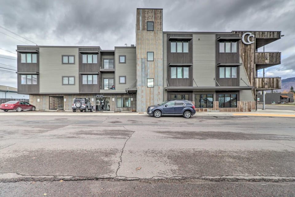 Sleek Columbia Falls Condo: Centrally Located! House in Columbia Falls