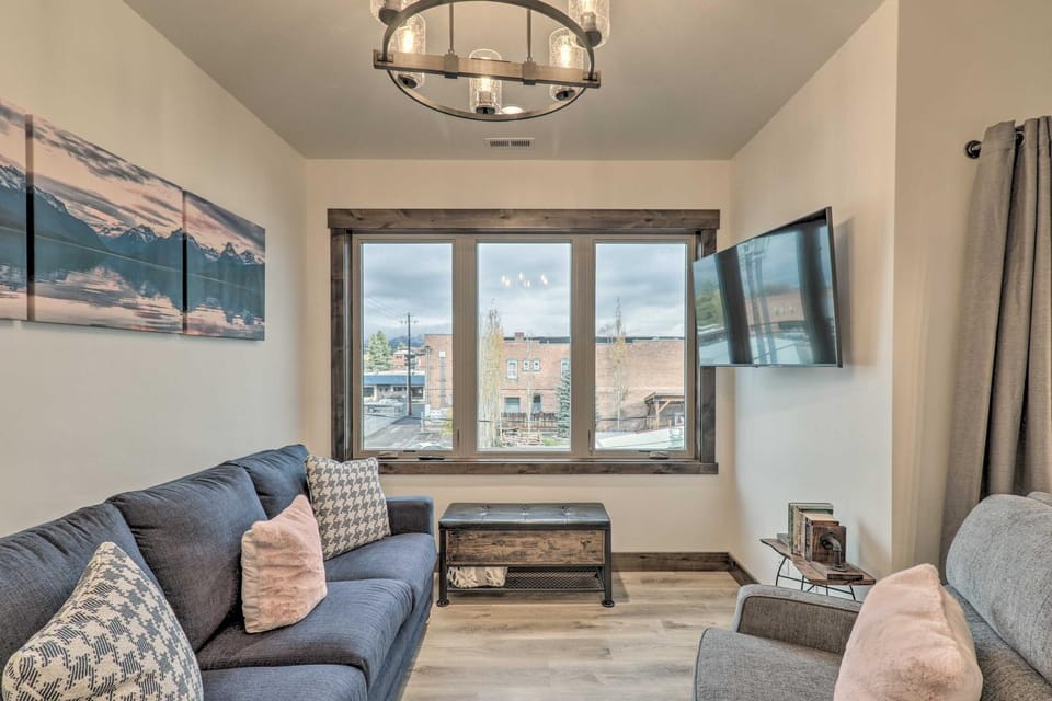Sleek Columbia Falls Condo: Centrally Located! House in Columbia Falls