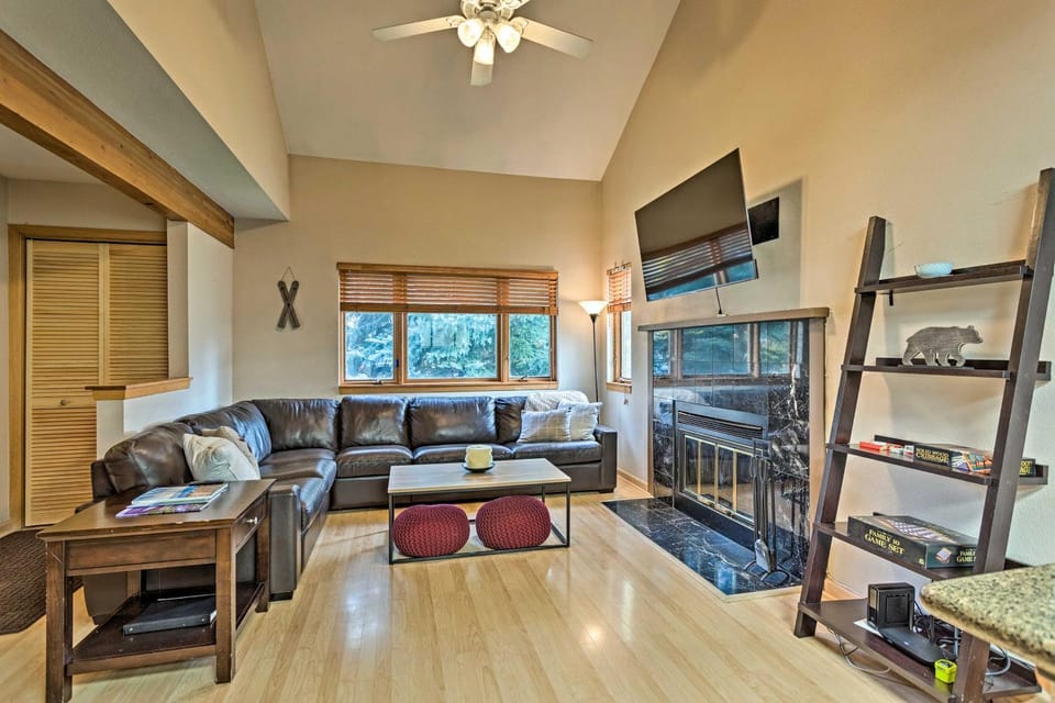 Cozy Edwards Townhome: 6 Mi to Beaver Creek! House in Edwards