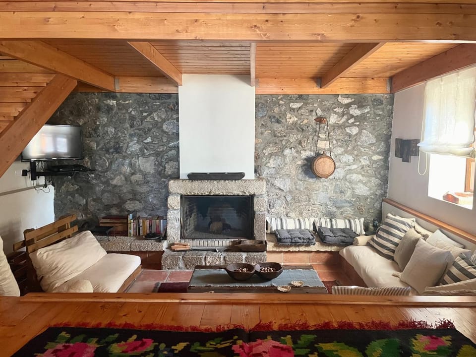Terra Petra Villa at Psari Trikolonon Gortynia Villa in Peloponnese Region