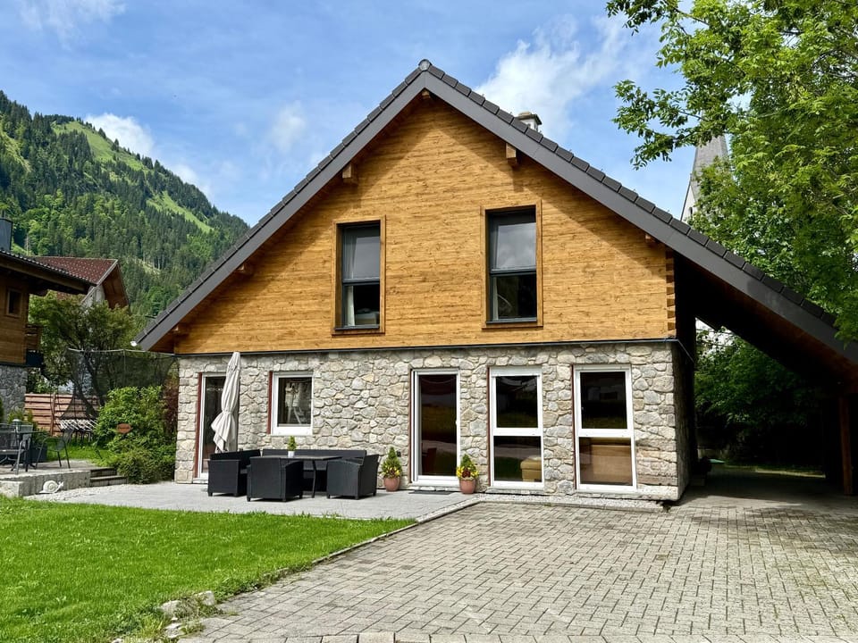 Alprocks Alvaresort House in Tyrol