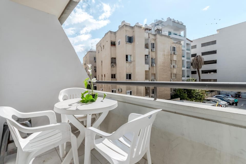 Property building, Neighbourhood, View (from property/room), Balcony/Terrace, Seating area, Location