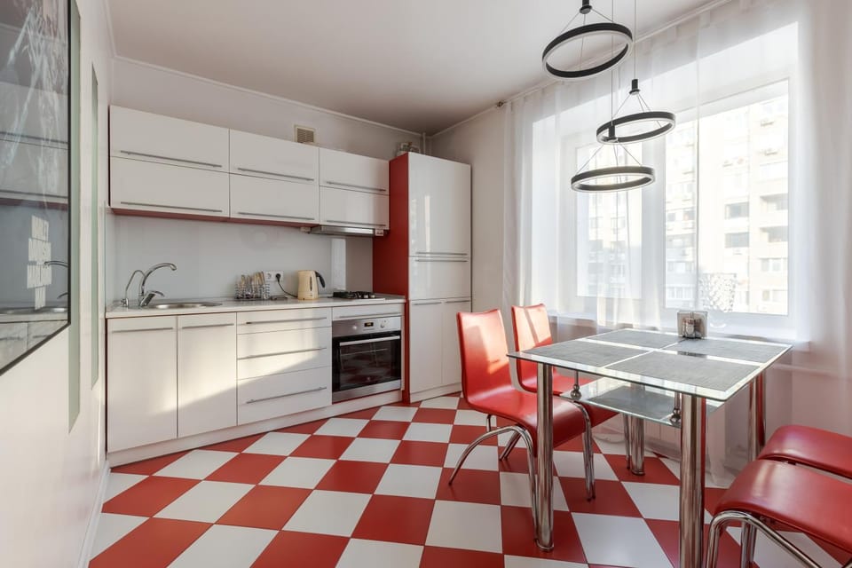 Kitchen or kitchenette, Communal kitchen