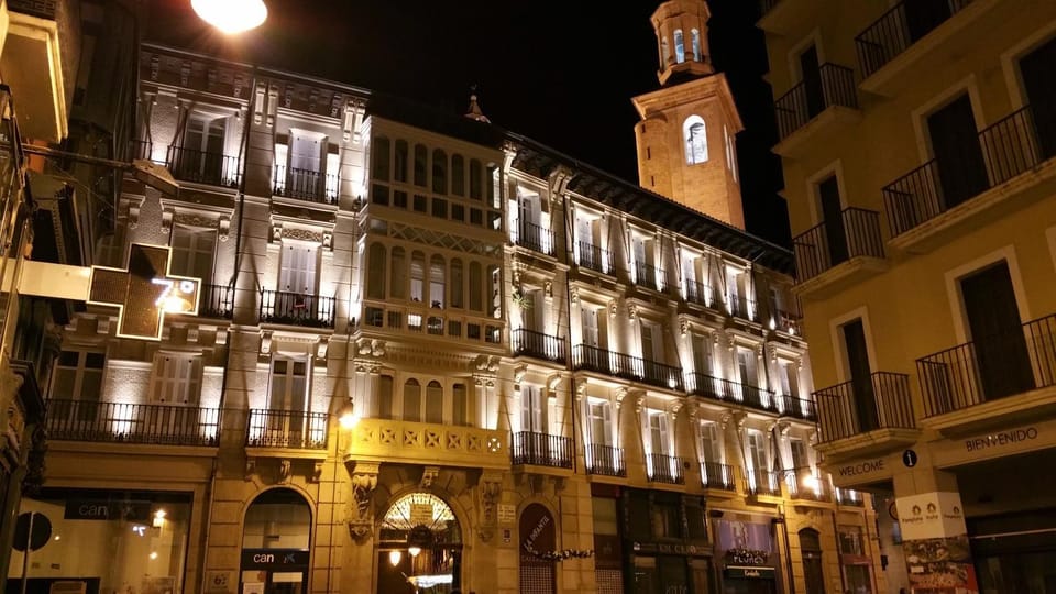 Lujoso duplex en la Plaza del Ayuntamiento Apartment in Pamplona