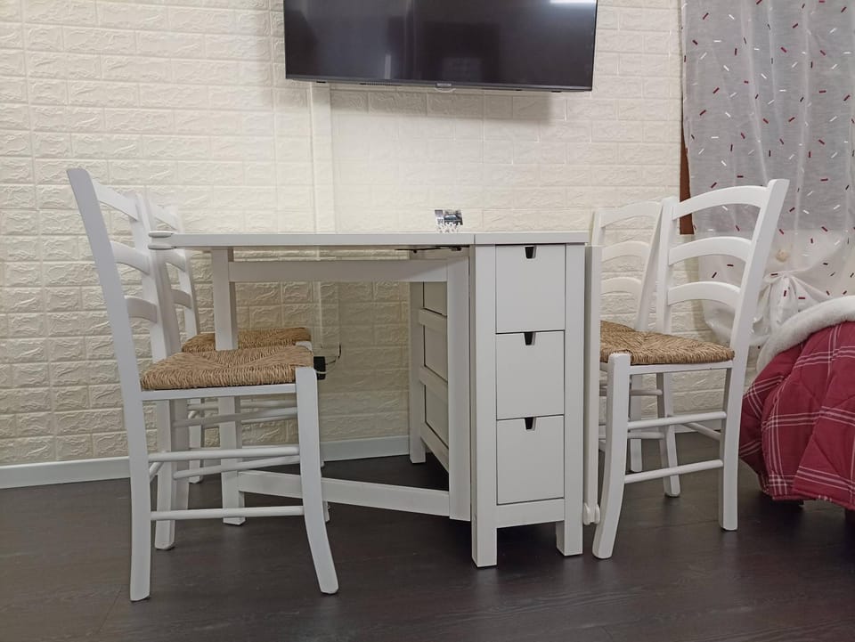TV and multimedia, Dining area