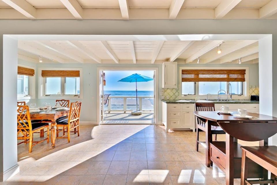 Tommy Bahama Beach Rd II House in Capistrano Beach