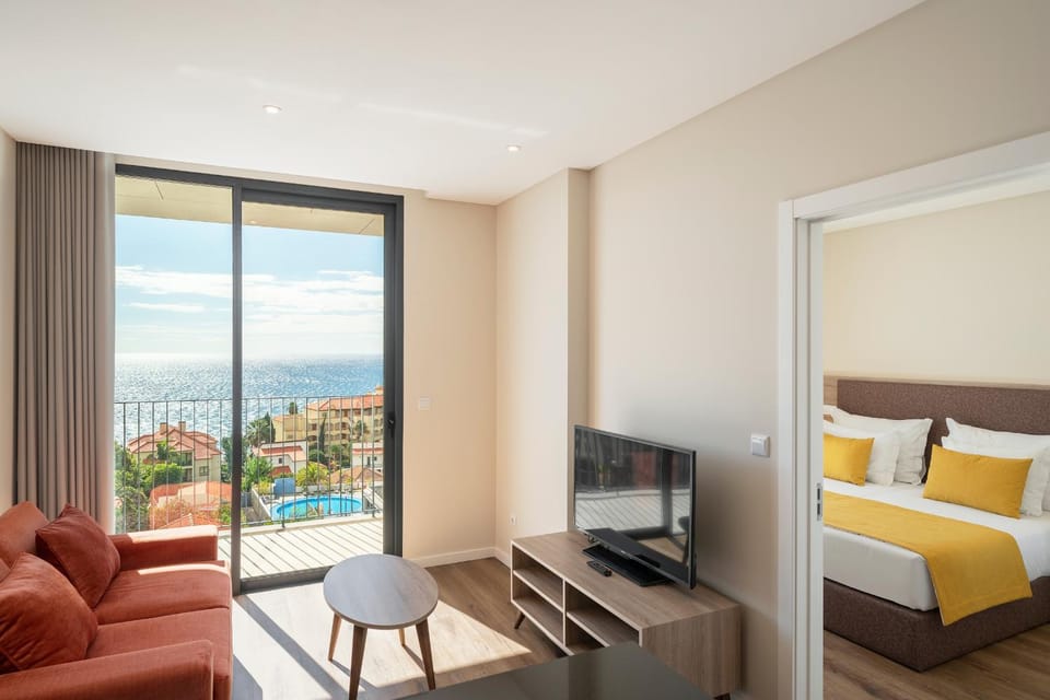 Living room, Sea view