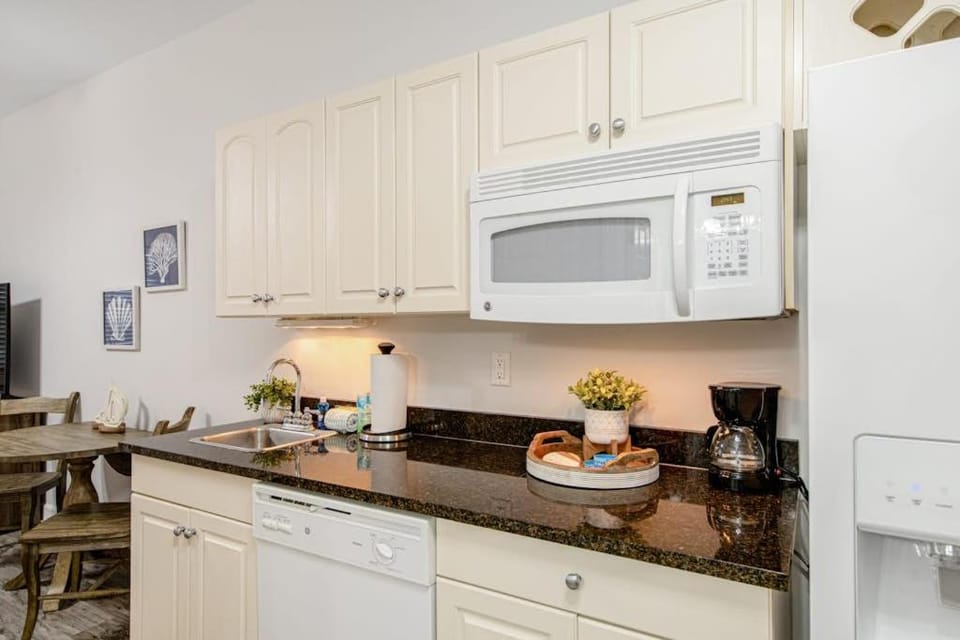 Village of South Walton CB 243 Apartment in Rosemary Beach