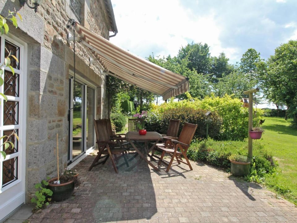 Maison paisible en nature avec cheminée et animaux acceptés - FR-1-497-154 House in Normandy