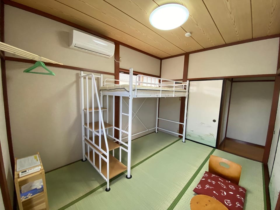 Photo of the whole room, bunk bed