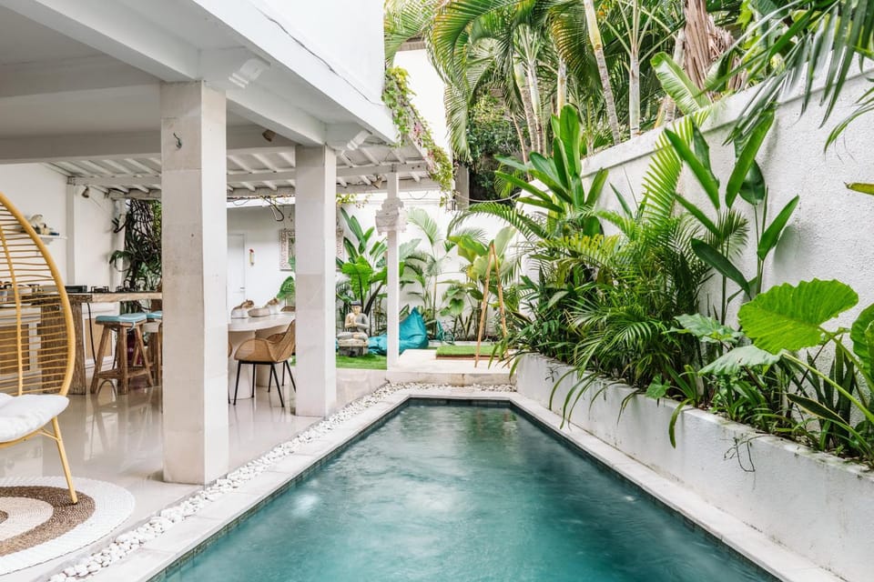 Patio, Garden, Garden view, Pool view, Swimming pool, sunbed
