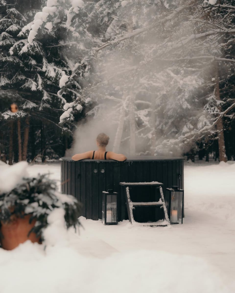 Winter, Hot Tub