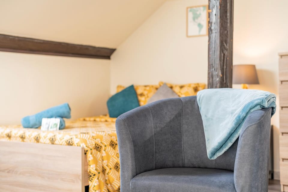 Bed, Bedroom