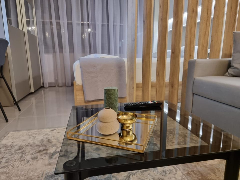 Iris City Center Premium Studio Apartment in Thessaloniki