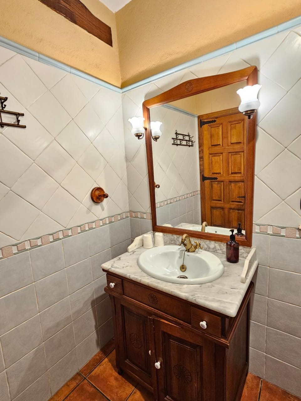 Shower, Toilet, Bathroom, heating