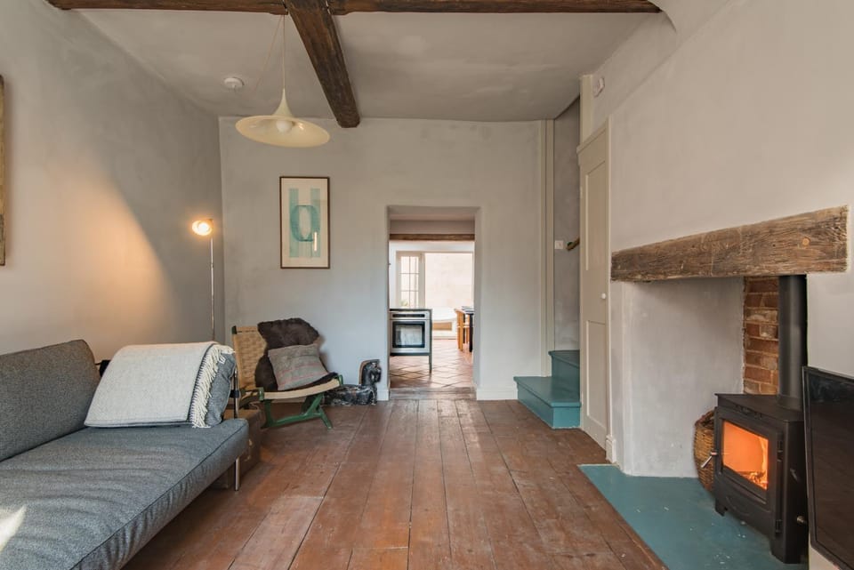 Living room, Seating area, flat iron