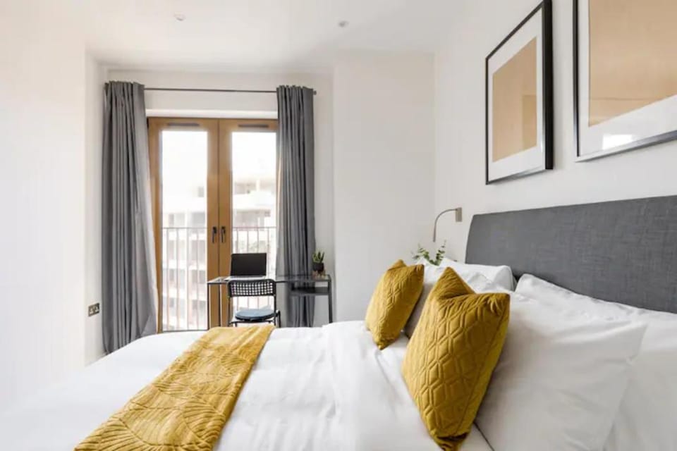 Apartment- St Albans with WiFi & Close to Station Apartment in St Albans