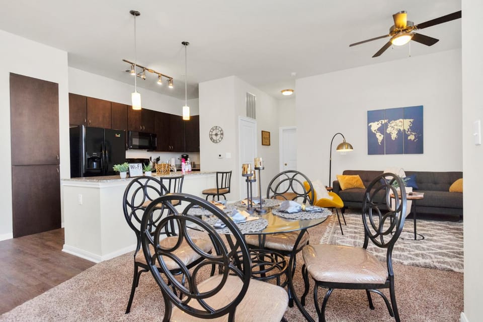 Charming Suite With Gym Near NRG Medical Center Apartment in Houston