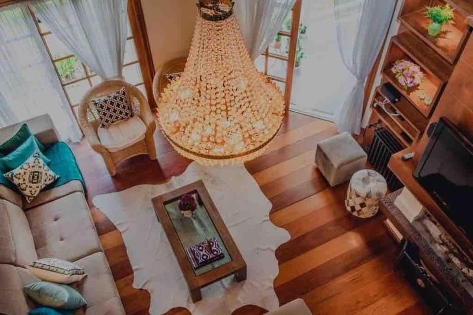 Communal lounge/ TV room, TV and multimedia, Living room, Seating area, Pets