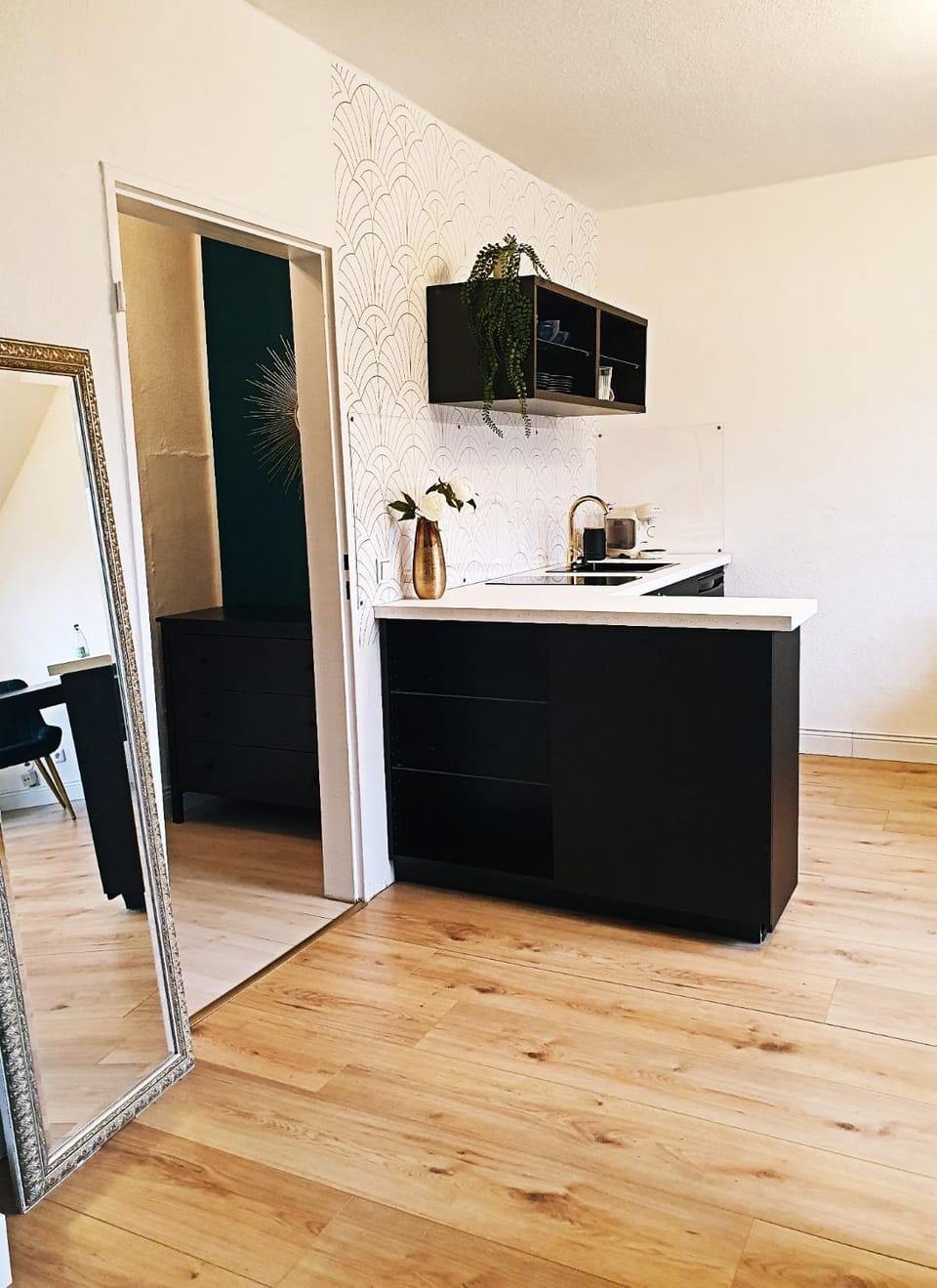 Communal lounge/ TV room, Kitchen or kitchenette, Decorative detail, Decorative detail, Communal kitchen, Breakfast