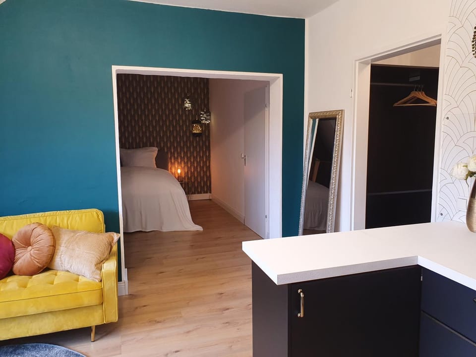 Communal lounge/ TV room, TV and multimedia, Living room, Seating area