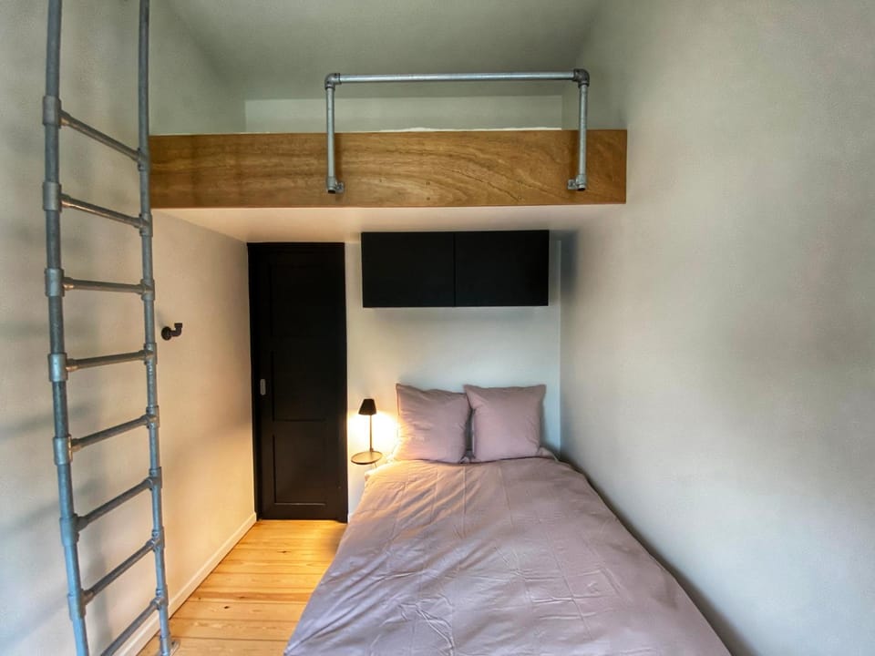 Bed, Photo of the whole room, Bedroom, bunk bed
