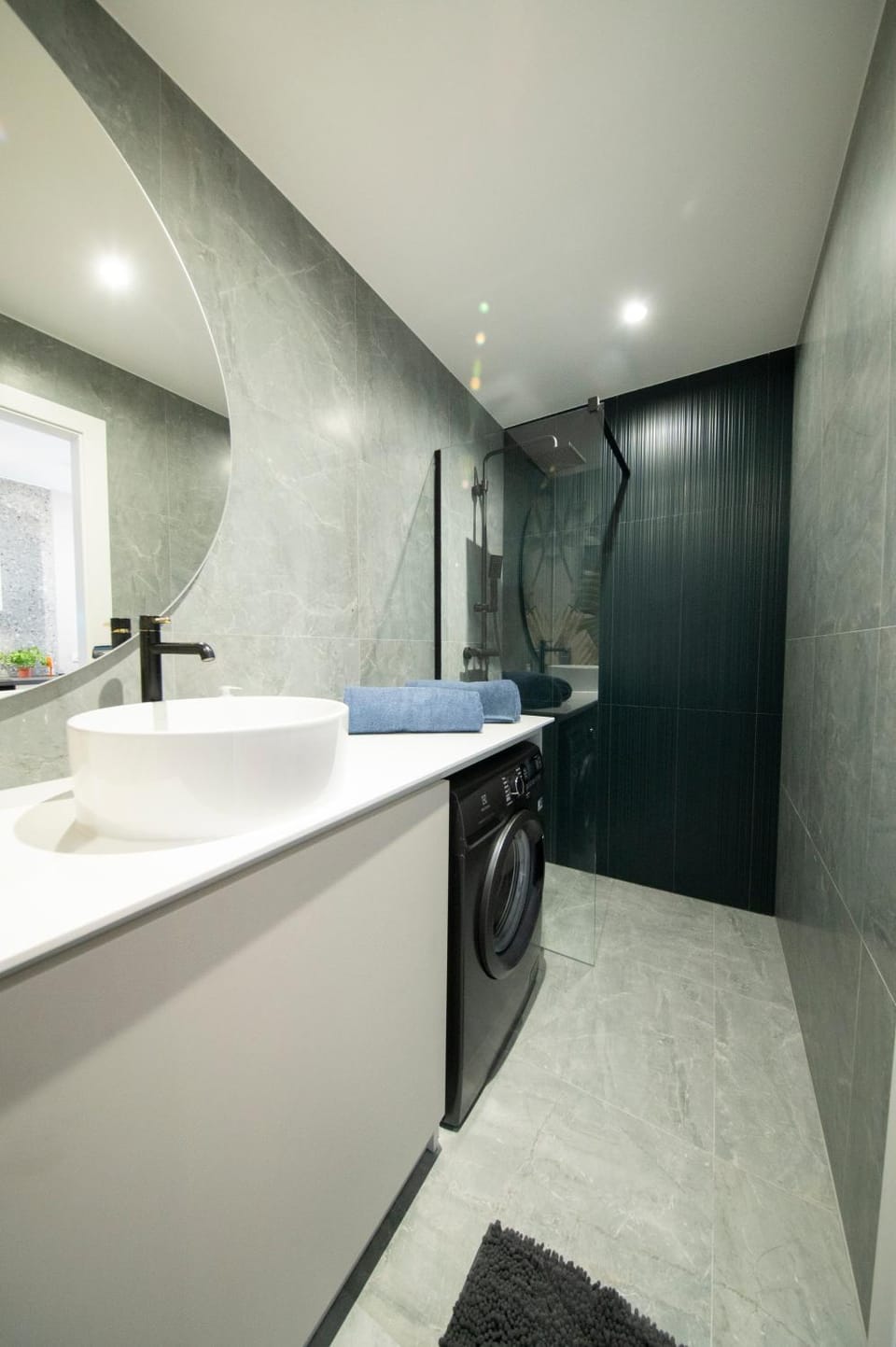 Capital Towers Rent Apartments Apartment in Poland