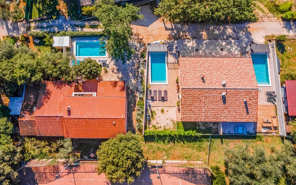 Cozy holiday home Ella Nature with pool near the beach Villa in Peroj