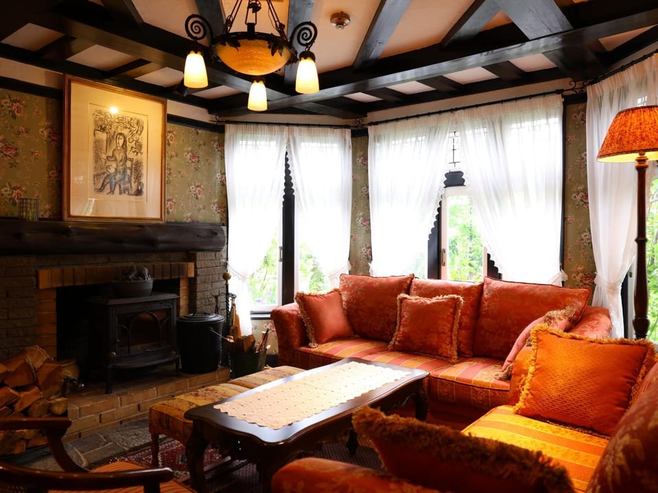 Lobby or reception, Area and facilities, fireplace