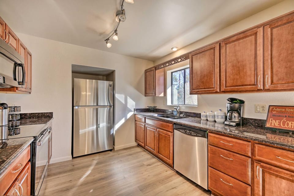 'Lakeside Traditions' Arizona Home w/ Game Room! House in Pinetop-Lakeside