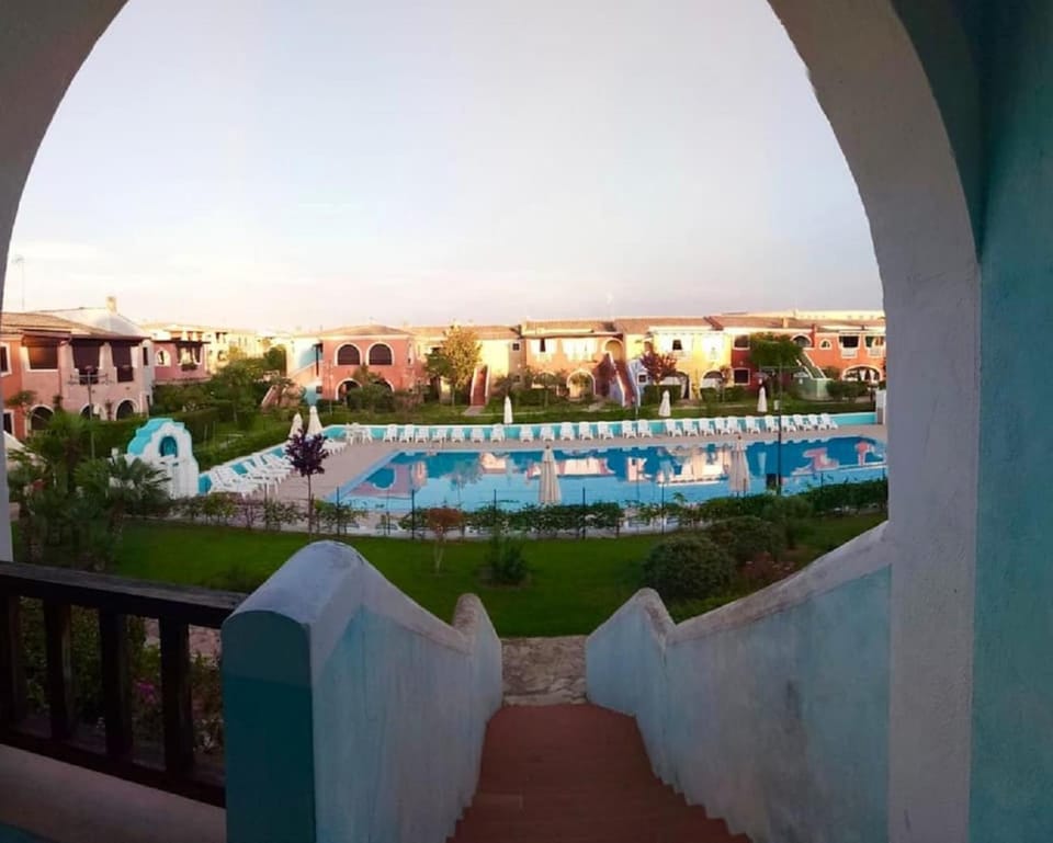 Beach, Swimming pool