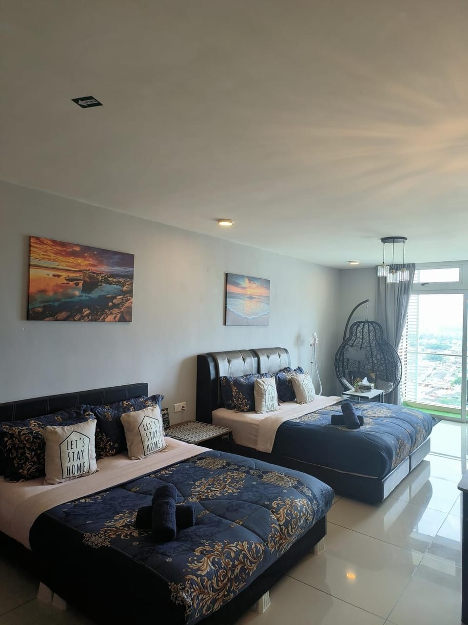 Bed, Bedroom