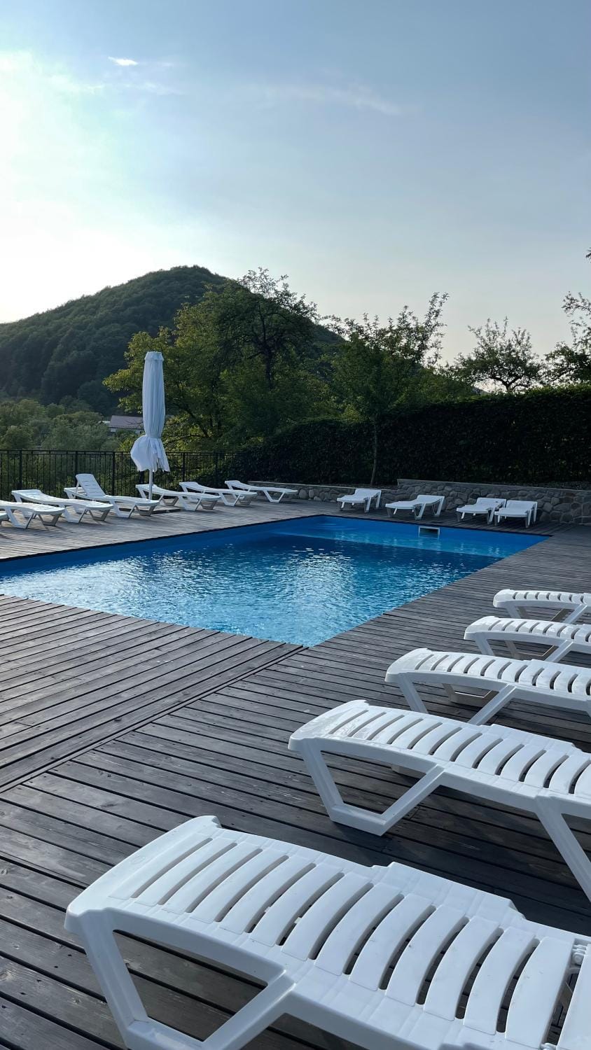Mountain view, Swimming pool
