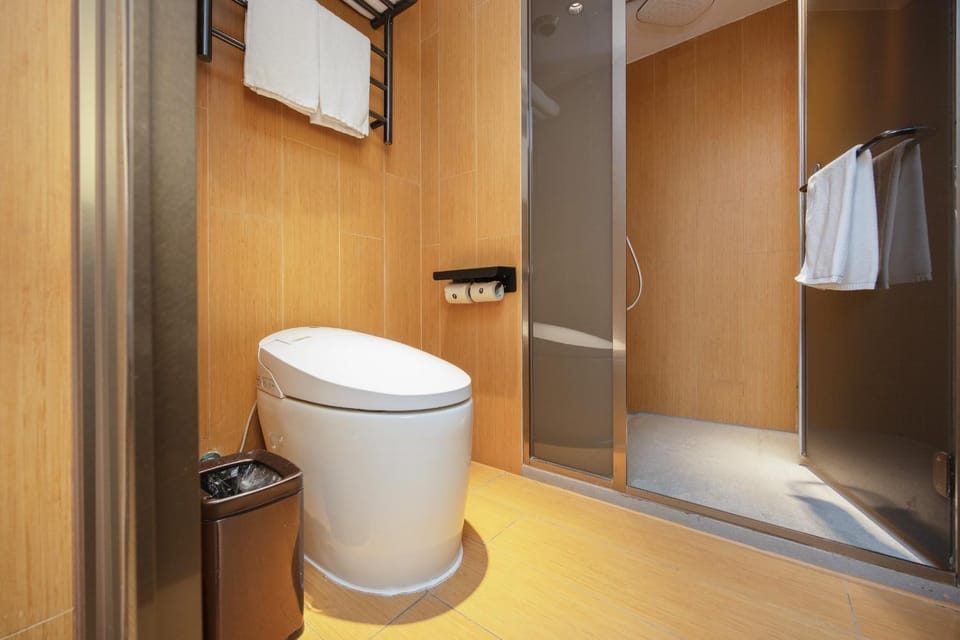 Toilet, Bathroom