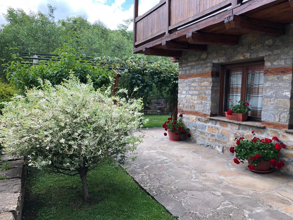 Facade/entrance, Garden