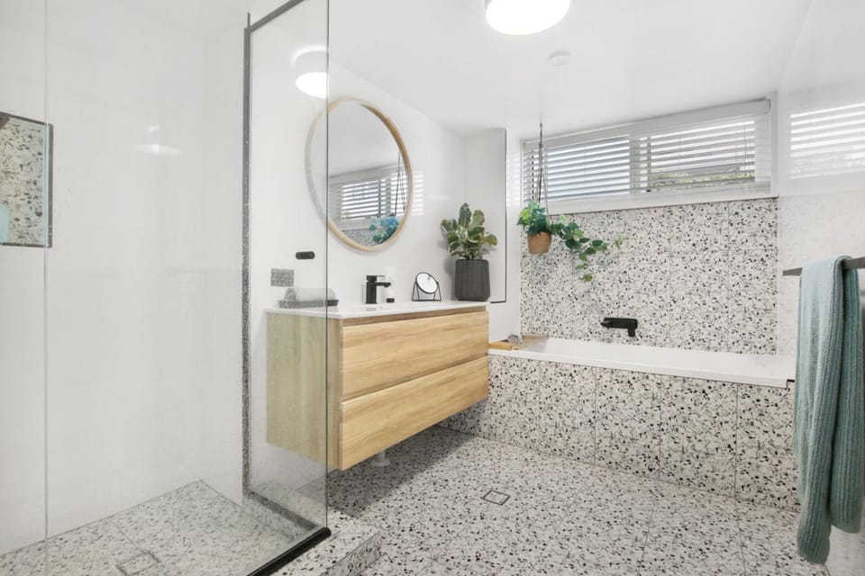 Shower, Bathroom, Bath