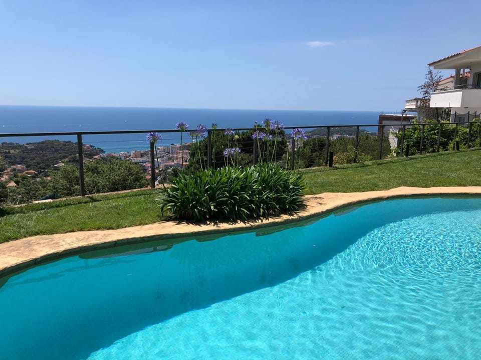 Sea view, Swimming pool