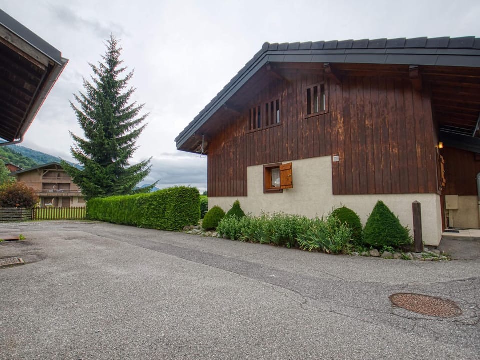 Chalet 50m² à Morillon, proche Lac Bleu, parking - FR-1-642-42 Chalet in Morillon