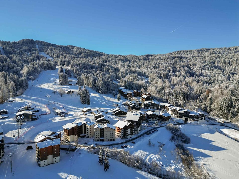 Charmant appartement 6 pers, balcon avec vue montagne, confort moderne, non-fumeur - FR-1-642-32 Apartment in Morillon