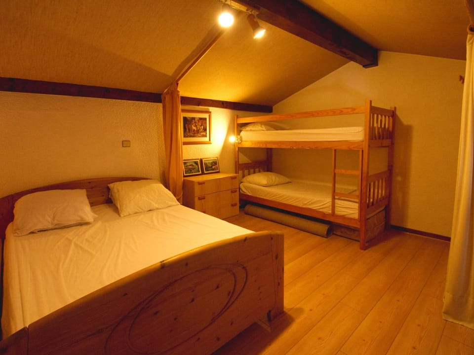 Charmant Duplex Mezzanine à Morillon Village - FR-1-642-38 Apartment in Morillon