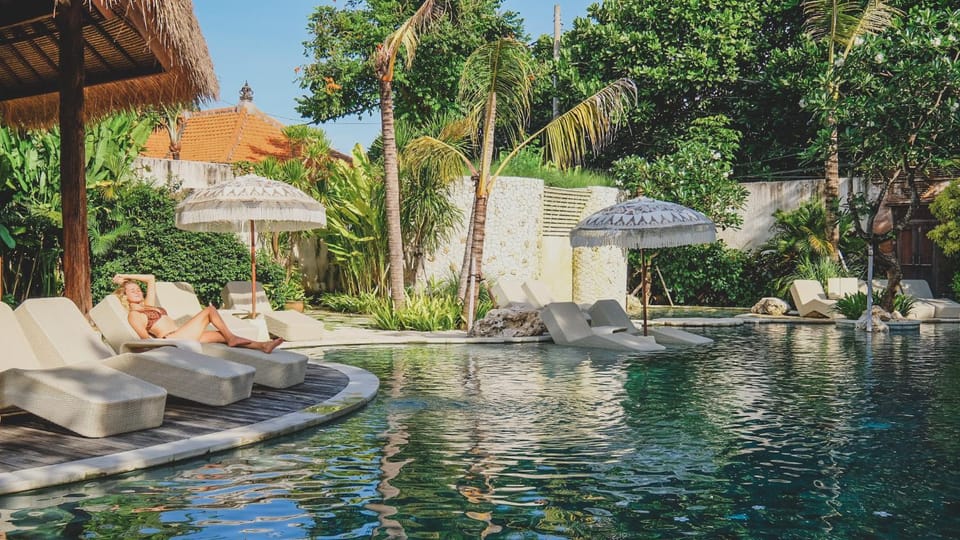 Swimming pool