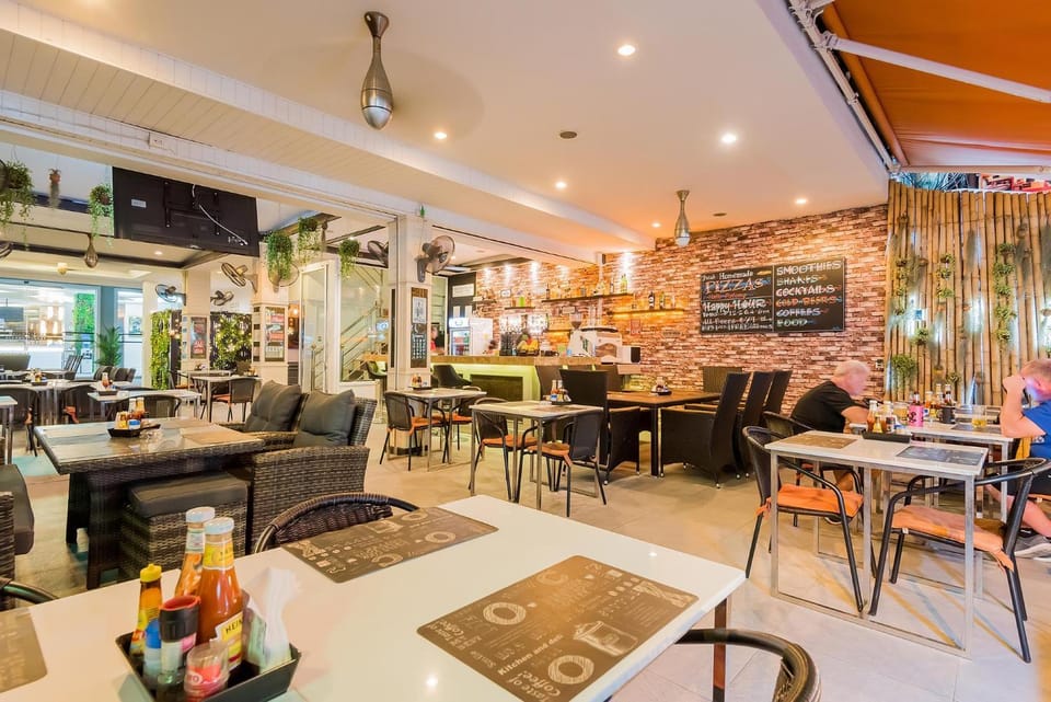 Restaurant/places to eat, Restaurant/places to eat